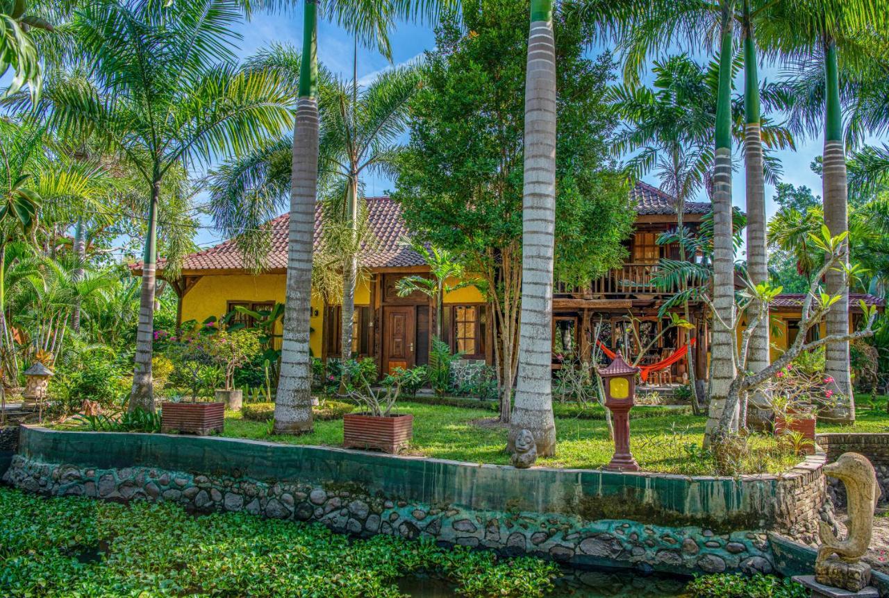Stanley Lombok Hotel Mataram Exterior photo